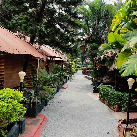 Kerala Bamboo House Hotel Varkala Exterior foto
