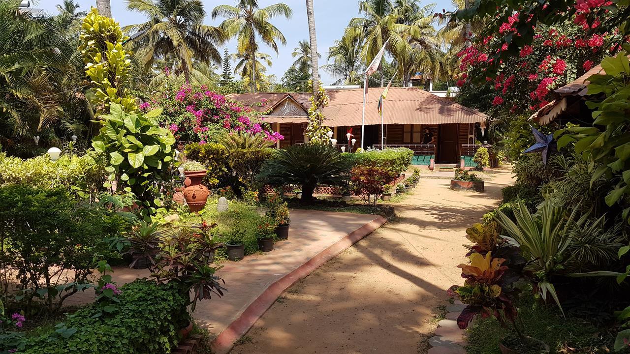 Kerala Bamboo House Hotel Varkala Exterior foto