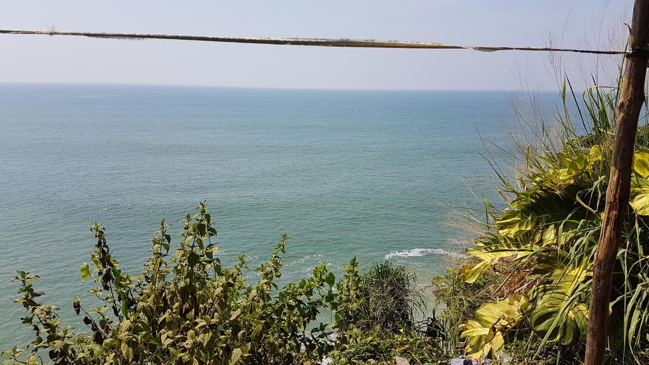 Kerala Bamboo House Hotel Varkala Exterior foto